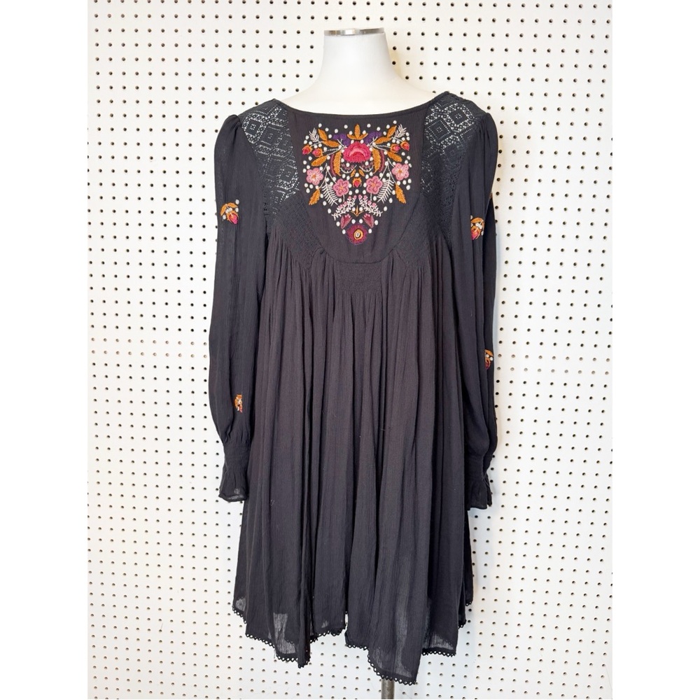 Free People | Mohave Floral Black Embroidered Boho‎ Swing Dress Sz. M
